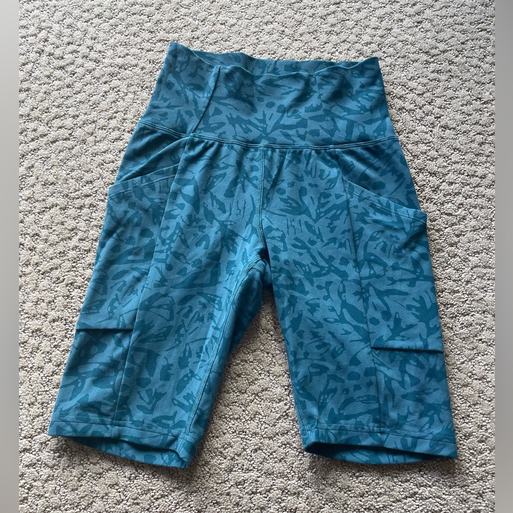 REI blue high waisted athletic biker shorts